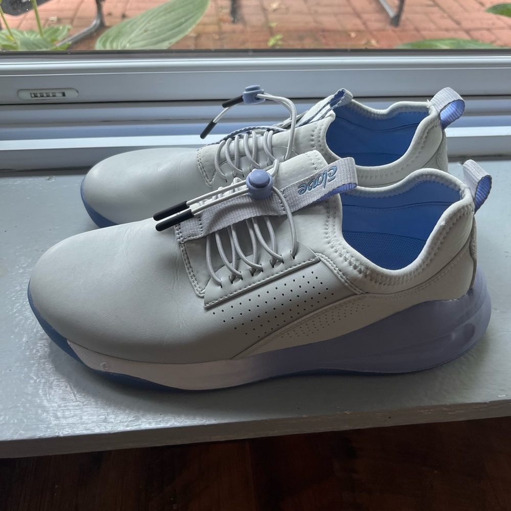Clove nursing shoes